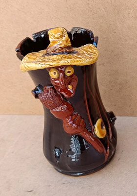 Jarrón bruja barro esmaltado. 22x10