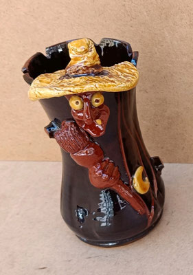 Jarrón bruja barro esmaltado. 22x10