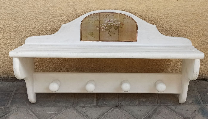 Perchero madera balda sombreros. Ref 2313. 73x39x20