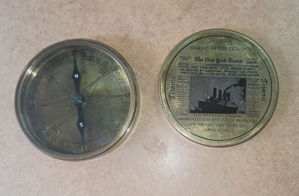 Brújula Titanic. Ref 8357. 8,5 centímetros diámetro
