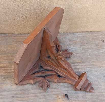 Ménsula de madera. Ref 105. 15x16X12 