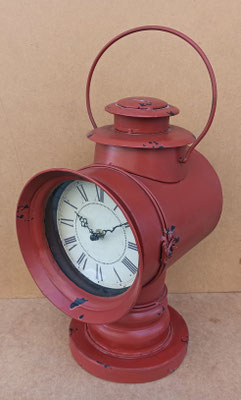 Reloj metálico "farol". Ref 78046. 50x23x19 