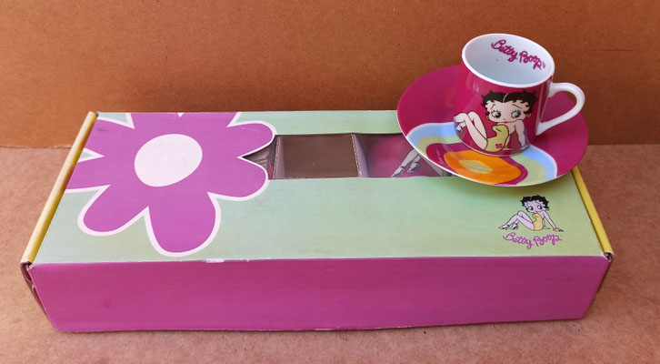 Juego de 4 tazas con plato Betty Boop