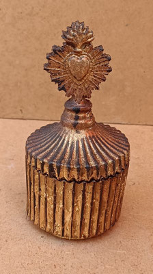 Caja corazón resina. Ref A38667. 13x7