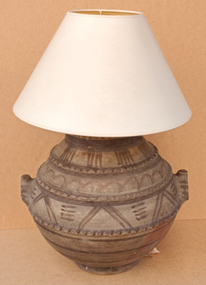 Lámpara terracota. Ref CEM2916. Medidas base 50x40