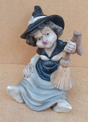 D'Almeida. Bruja resina. Ref 44652. 20x14x15