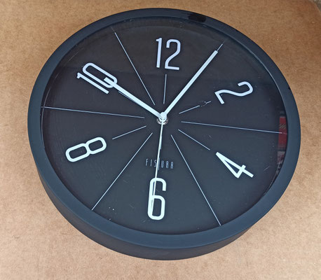 Reloj pared negro/dorado. Ref CLO292. 30 centímetros diametro