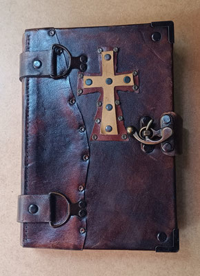 Cuaderno piel. 23x17x3