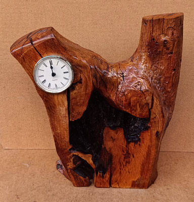 Reloj madera de roble. Ref 107. 33x32x8