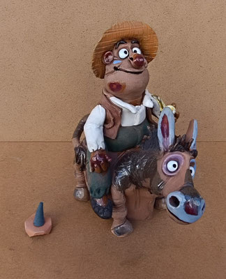 Quemador de incienso Sancho Panza barro. Ref 7498. 22x14x25