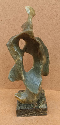 Escultura piedra de jabón G. Ref 10000. 34x15x9,5