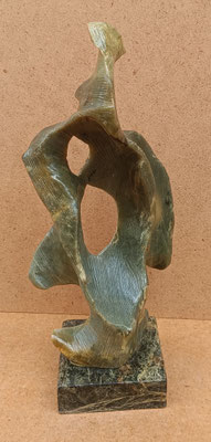 Escultura piedra de jabó. Ref 10000G. 34x15x9,5