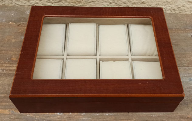 Caja 8 relojes madera. Ref 415009125. 23,5x17,5x6