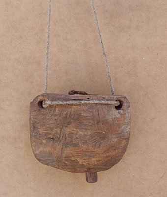 Campaña de madera artesana. Ref 6UNH0081. 16x19x5 (sin cuerda)