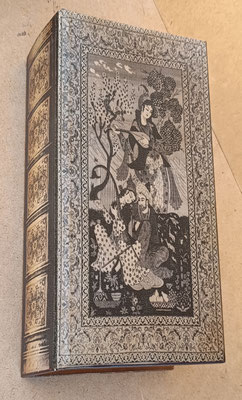 Caja libro oriental. 29x20x7
