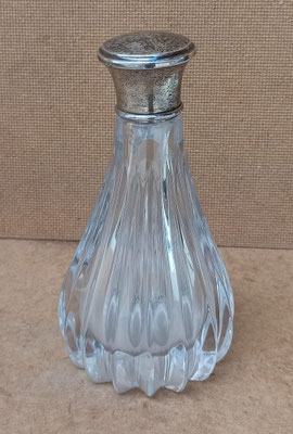 Frasco cristal tapa plateada. Ref 31056. 16x8