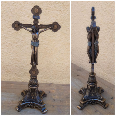  Cruz de resina 2 caras. Ref 22283. 32x15x10
