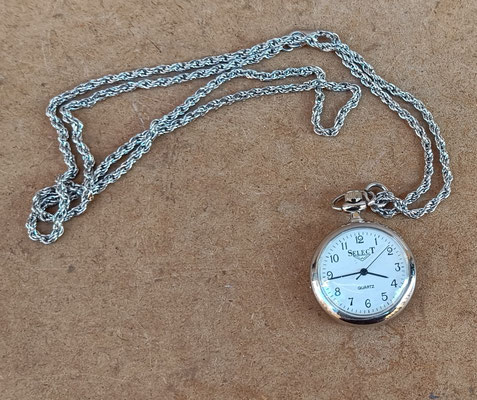 Reloj cadena a pila. Ref FR008. 4x3