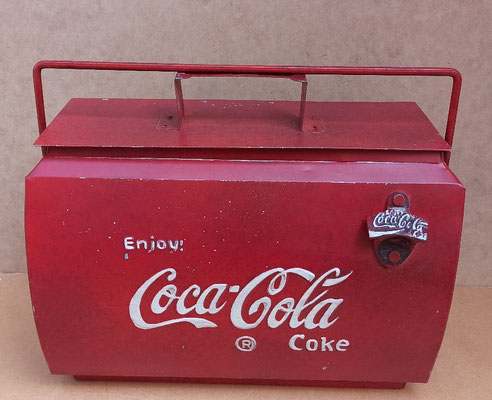 Nevera  metal Coca-Cola portátil. Ref SI012. 37x46x23