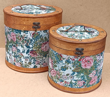 Sombrerera madera y tela flores. Ref 72133. Grande 33x35. Pequeña 27x30 