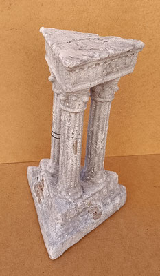 Trío columnas magnesia. Ref 1891150. 20x20x31