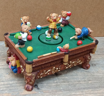 Escena musical con movimiento. Ref 50501501. 15x13x10