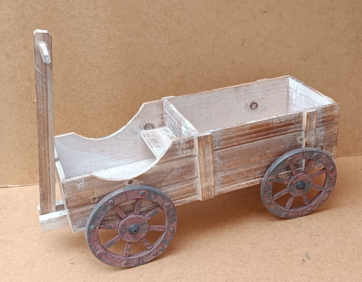 Macetero carrito madera. Ref 01207. 52x22x38