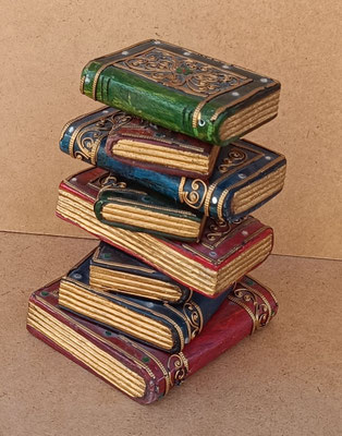 Sujeta libros madera artesanales. Origen Tailandia. Ref FM1007. 20x14x12. Pareja disponible 