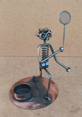Figura tuercas porta vela tenista. Ref 28031. 14x11