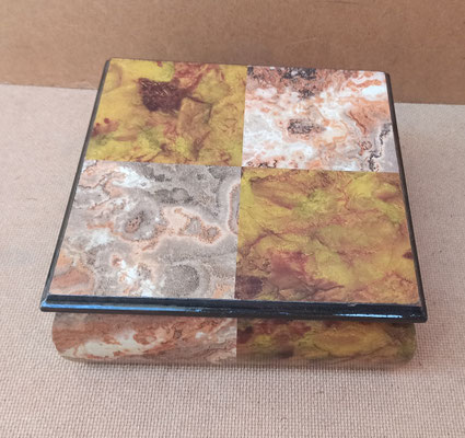 Joyero madera musical (Jingle Bells).  18x18x8