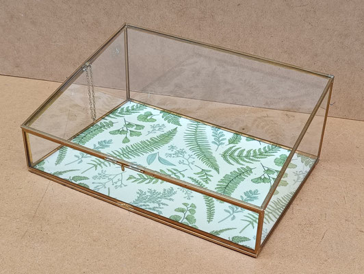 Caja expositora cristal filo metal. Ref  106240. 12,5x30x21