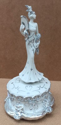 Figura musical con movimiento. Ref 27028. 20x12