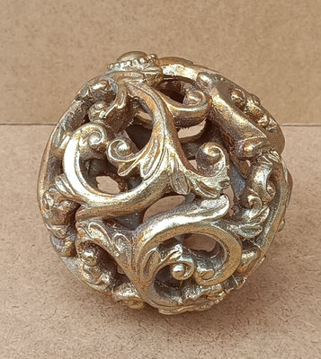 Bola decorativa resina. Ref 38900. 10 cms