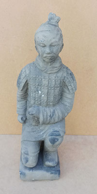 Figura guerrero chino terracota. Ref 28289. 42x15x12