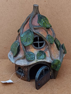 Casita portavela resina. Ref 80946. 23x15x17