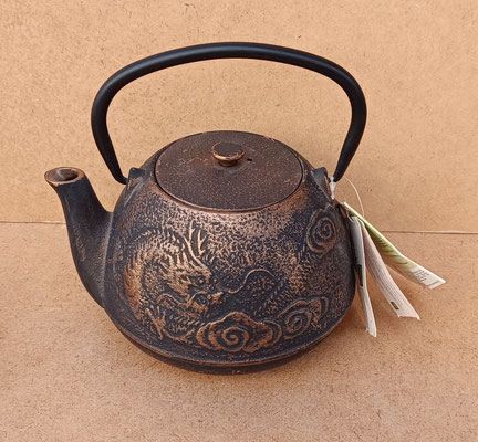 Tetera hierro fundido. Ref 29647. 1,5L