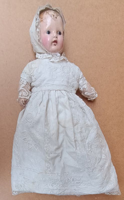 Muñeca de porcelana antigua. Ref RG004. 70x50x10