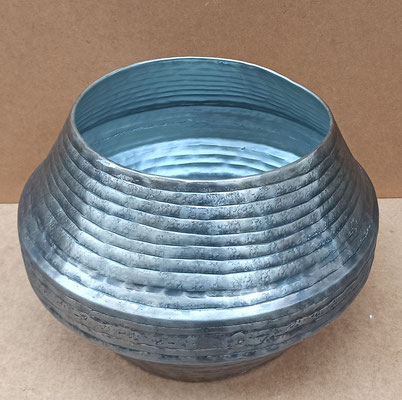 Vasija metal. Ref 45507. 22x30