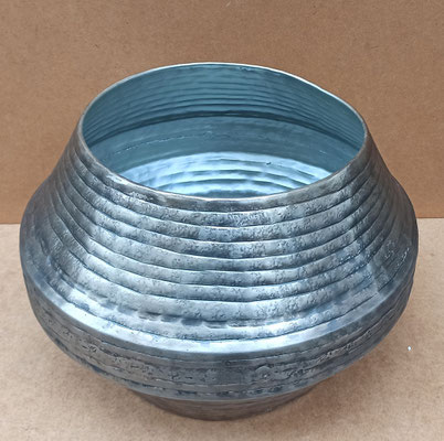 Vasija metal. Ref 45507. 22x30