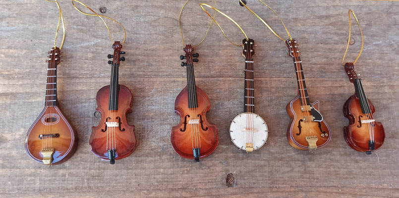 Instrumentos de cuerda colgar. Consultar modelos disponibles