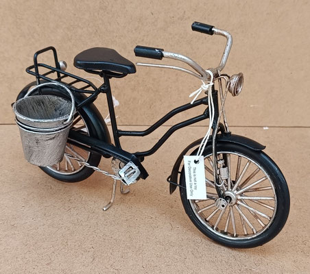 Bicicleta metal. Ref 24348. 22x13x5,5