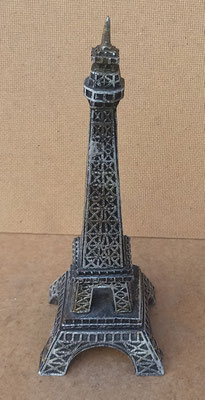 Torre Eiffel resina. Ref 77166. 26x9x9
