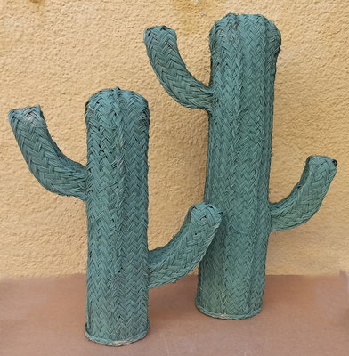 Cactus fibra natural verde. Ref 308. Grande 70x40. Pequeño 53x40