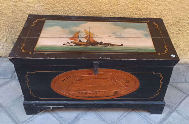 Baúl marinero madera. 68x35x36