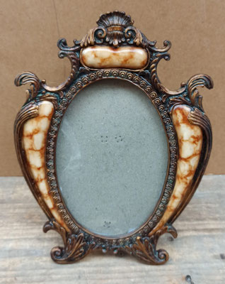 Portafotos ovalado resina. 26x17