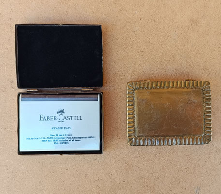 Caja metal con tinta para sello Faber Castell. Ref 228317. 10x8x2