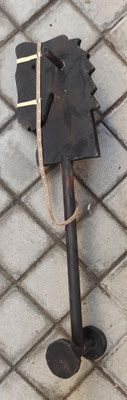 Caballito con ruedas madera artesanal. 80x17x14