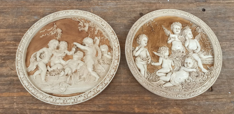 Placa ángel relieve resina. Ref 9850/006. 17x2