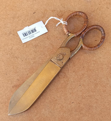 Tijeras metal y piel. Ref 3928420. 27x10