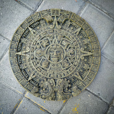 Adorno pared azteca